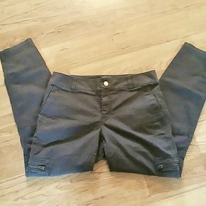 Brown Athlete Capri pant